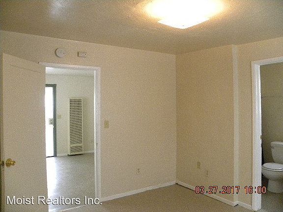 4th image of 34970 Yucaipa Blvd