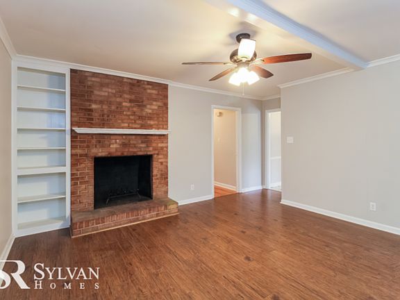 2nd image of 1608 W Cone Blvd