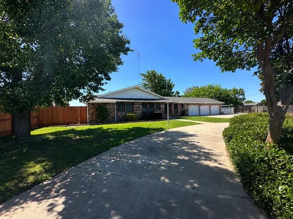 10680 Cleveland Ave, Oakdale, CA 95361