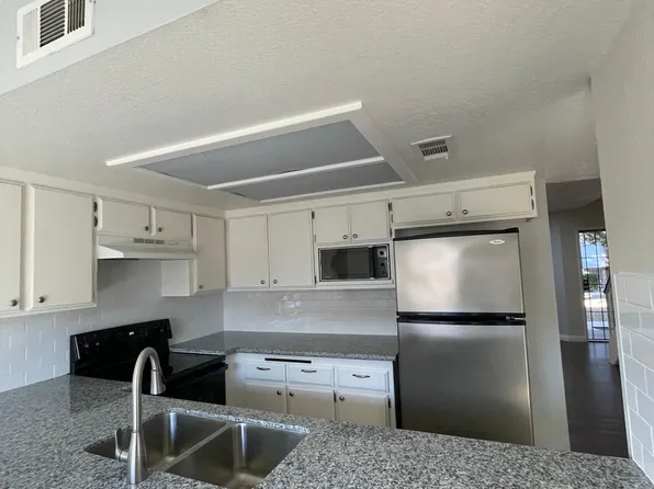 4600 Beechwood St APT 129, Bakersfield, CA 93309