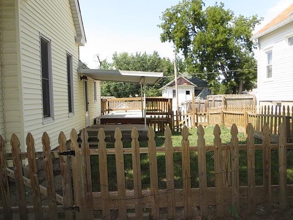 3rd image of 2905 Francis St