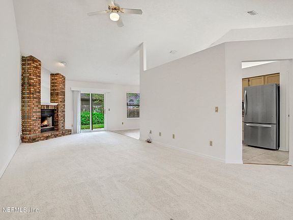 3rd image of 8789 GOODBYS COVE Drive