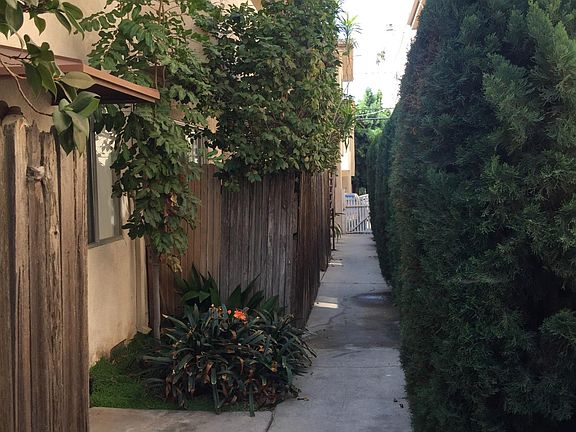 2nd image of 1261 Granville Ave