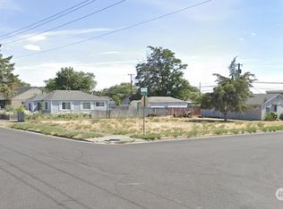 121 W 6th Ave, Moses Lake, WA 98837