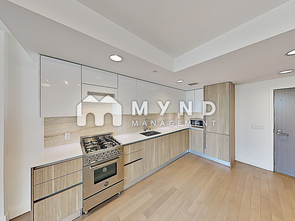 1st image of 8 Buchanan St Unit 308