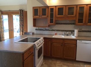 6715 North Ave, Middleton, WI 53562