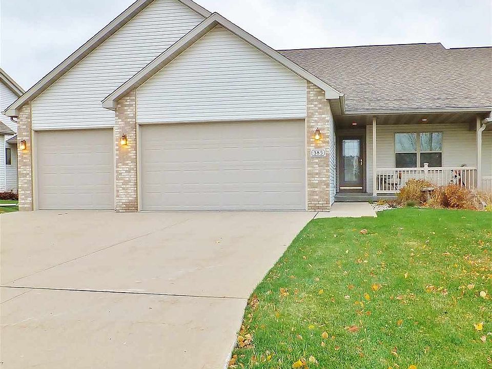 1st image of 385 Kelvington Dr #385