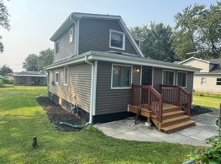 39224 N Willow Ln, Antioch, IL 60002