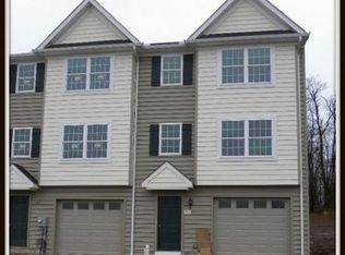500 Kentwell Dr, York, PA 17406