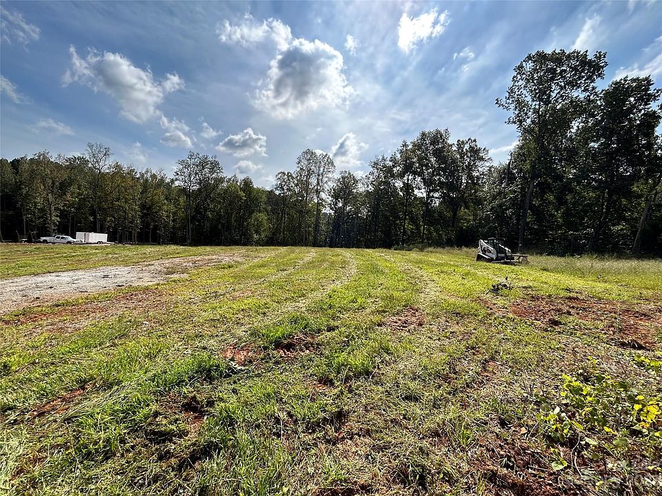 1st image of 1340 Graham Woods Dr #15