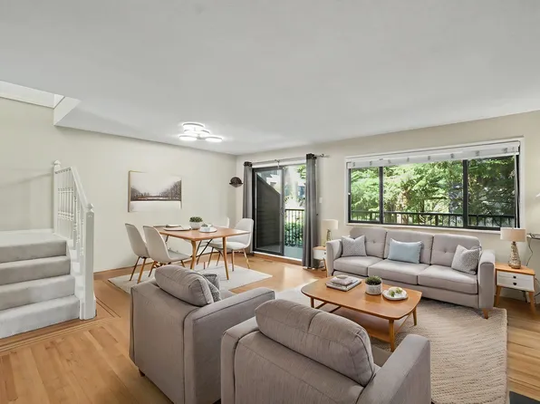 7305 Coronado Dr, Burnaby, BC V5A 1P9