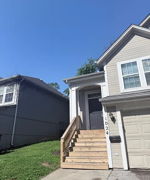 1024 N Cottage St — Photo 1