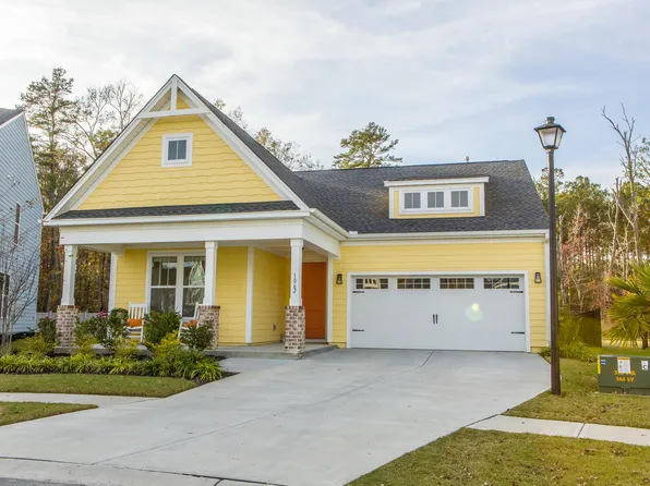 1062 Magnolia Warbler Way, Ravenel, SC 29470