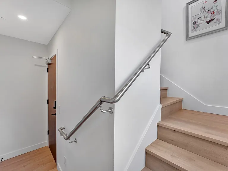 957 Nicola St #201 — Photo 11