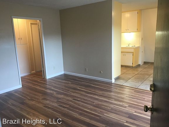2nd image of 572 E Foothill Blvd APT 12