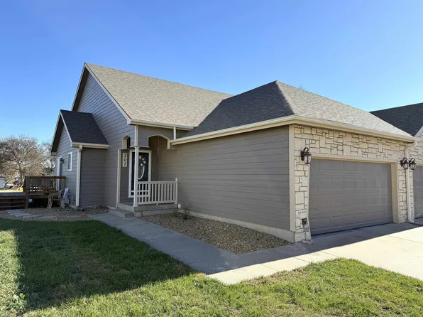 307 Tower Ave, Abilene, KS 67410
