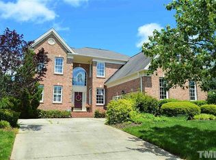 9200 Sanctuary Ct, Raleigh, NC 27617