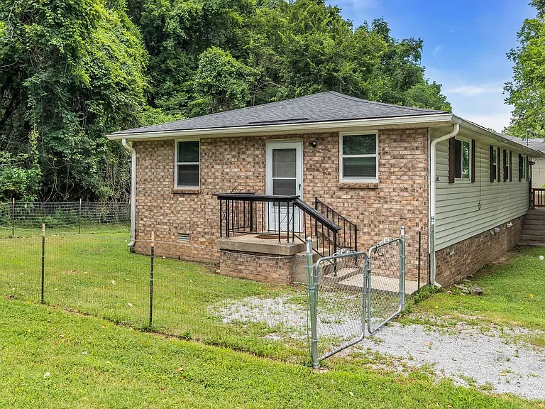 2601 Morganmeade Dr — Photo 21