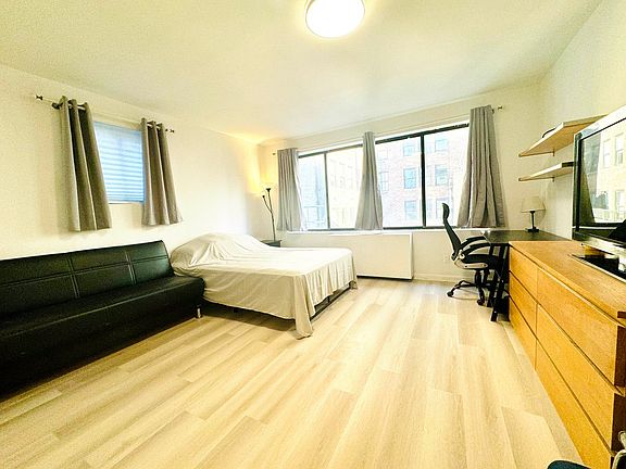 5th image of 408 8th Ave APT 9C