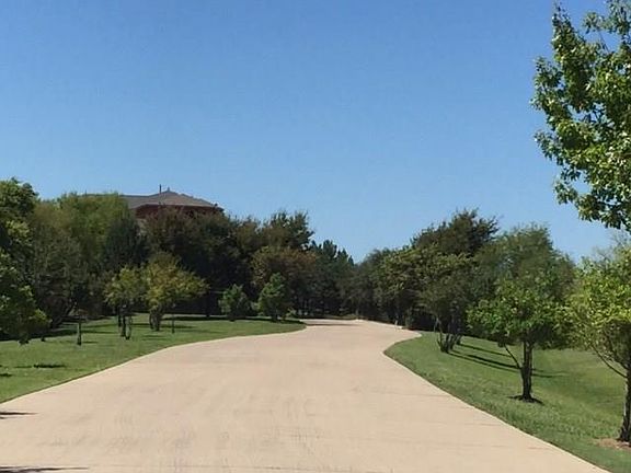 2nd image of 2665 Villa Di Lago Dr #6