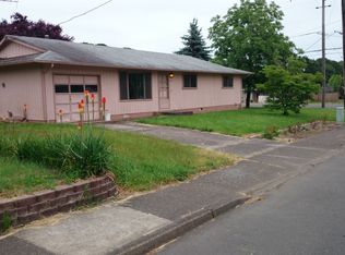 116 NW Douglas St, Dallas, OR