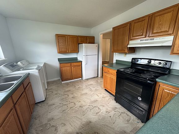 3rd image of 1101 E 2nd Ave