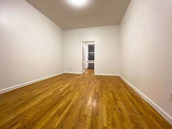 4th image of 39-02 29th St #301