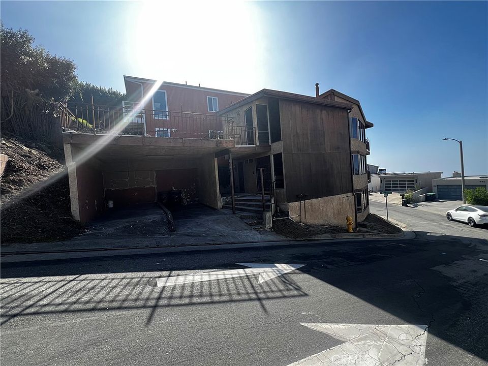 1st image of 1701 Capistrano Ave