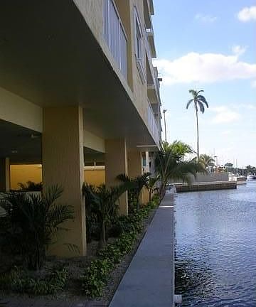 4th image of 2415 NW Sixteen Street Rd #603-1