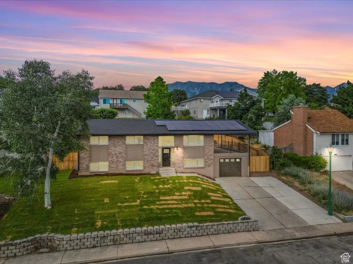 5 bed, $900 — Photo 1