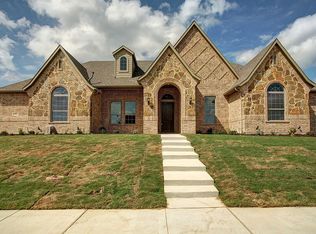 1002 Hilltop Dr, Lavon, TX 75166