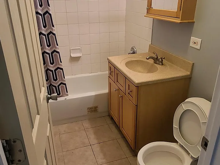 323 N Princeton Ave #8 — Photo 4