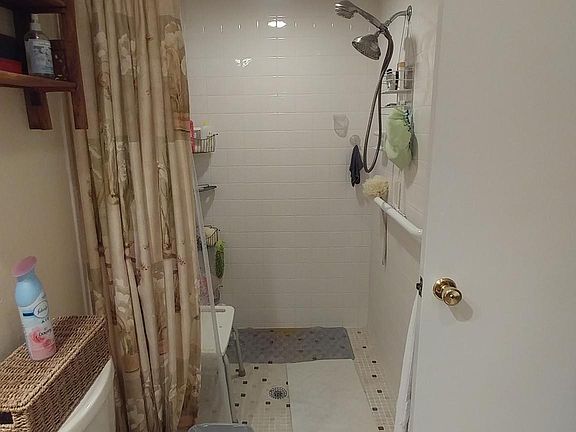 Large walk in shower.