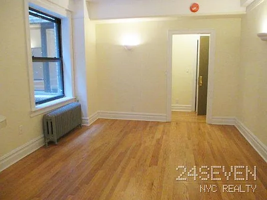 Rented by 24 7 NYC Realty Inc. | media 9