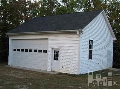 2nd image of 467 Woodlawn Road