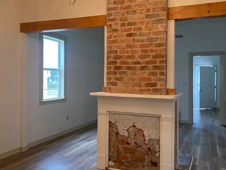 344 Angela Ave — Photo 4