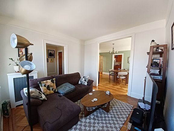 3rd image of 23-51 Crescent St #2