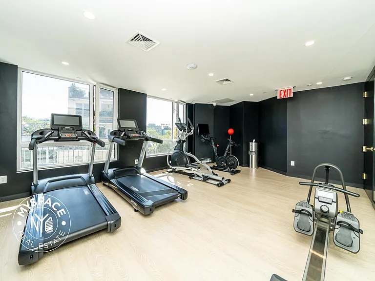 280 Meeker Ave #905 — Photo 30