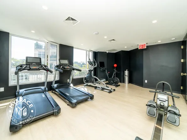 280 Meeker Avenue image 23 of 28