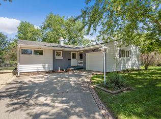211 E Sunset Pl, Dekalb, IL 60115