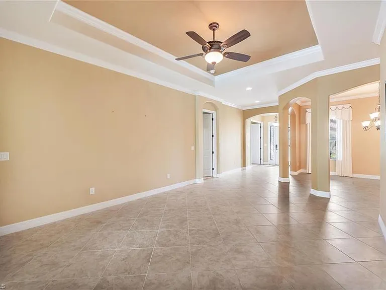 21093 Torre Del Lago St — Photo 6