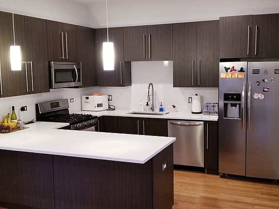 5th image of 3210 W Wabansia Ave #2