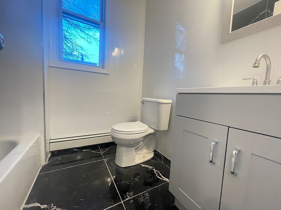 2nd image of 200 Bartholdi Ave #17E