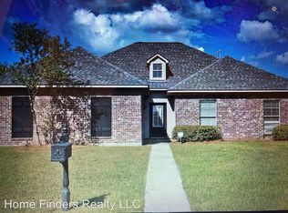 13821 Parkway Dr, Denham Springs, LA 70726