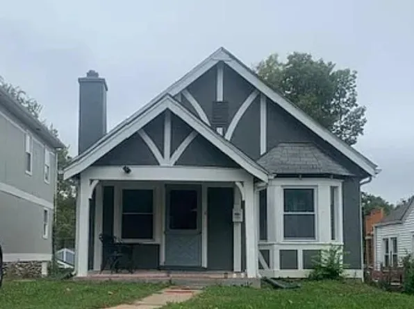 6638 Broadmoor St, Kansas City, MO 64131