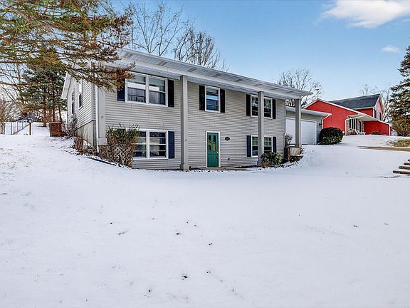 4th image of 4679 Briarhill Dr