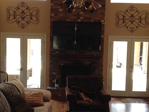 5th image of 2432 Chelsea Dr