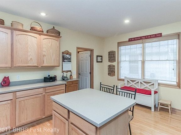 3rd image of 8014 Wistful Vista Dr