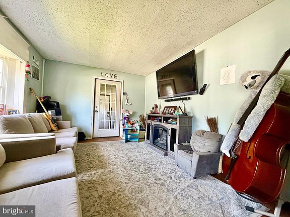 4th image of 118 Grier Ave