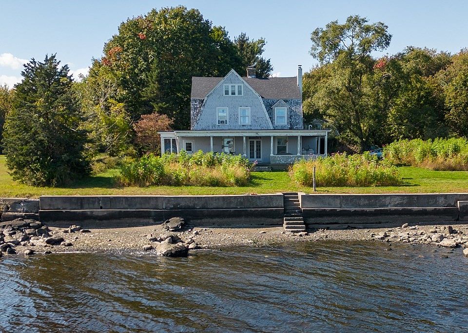 1366 Gardners Neck Rd, Swansea, MA 02777 Zillow